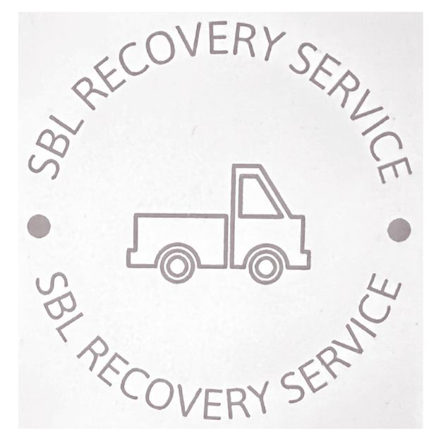 Emergency Vehicle recovery services 07477152774